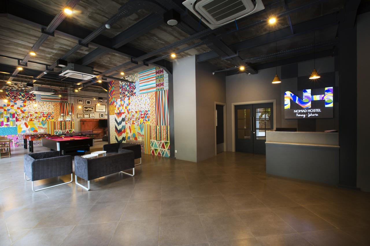 Nomad Hostel Kemang Джакарта Екстериор снимка