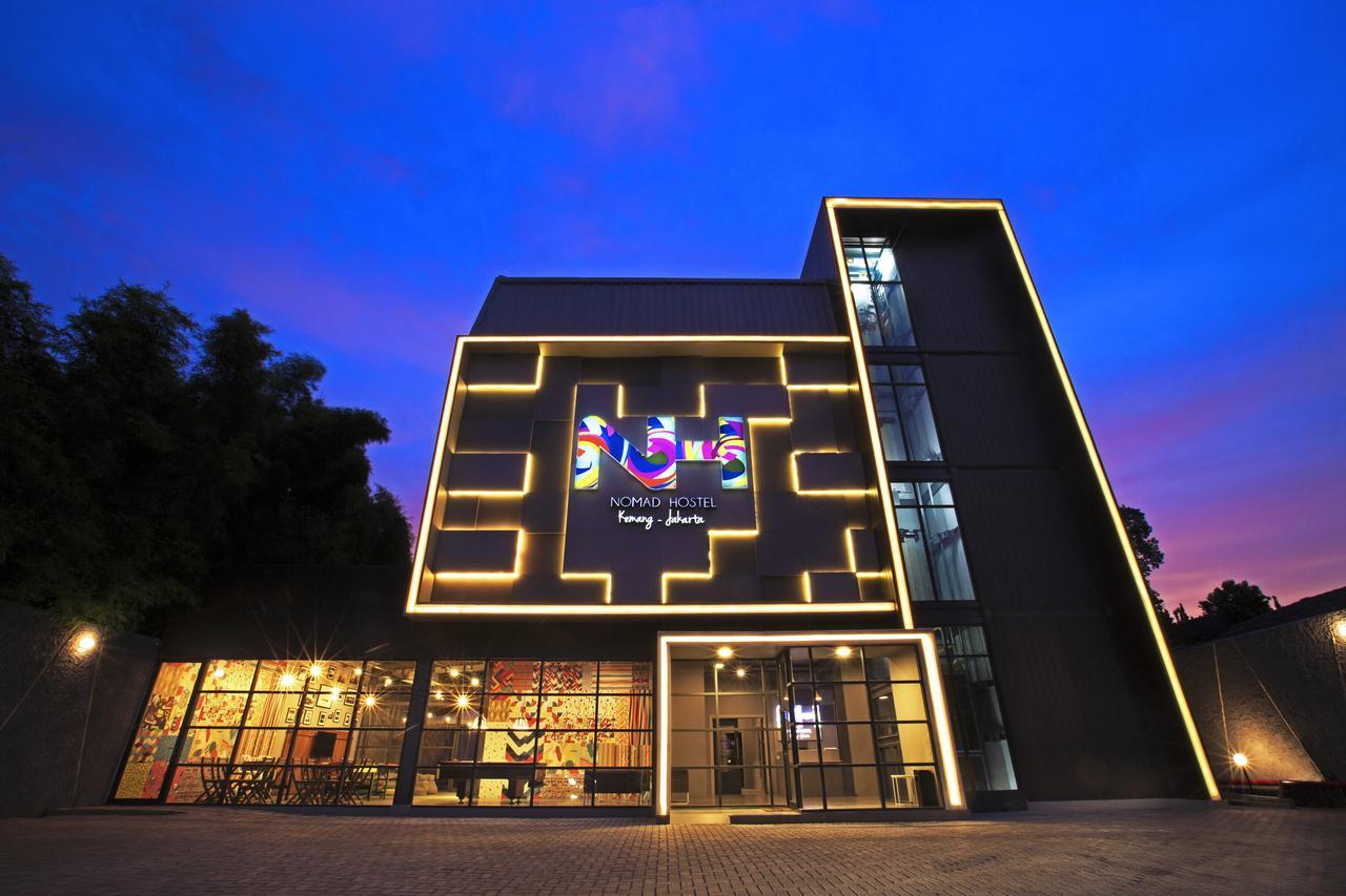 Nomad Hostel Kemang Джакарта Екстериор снимка