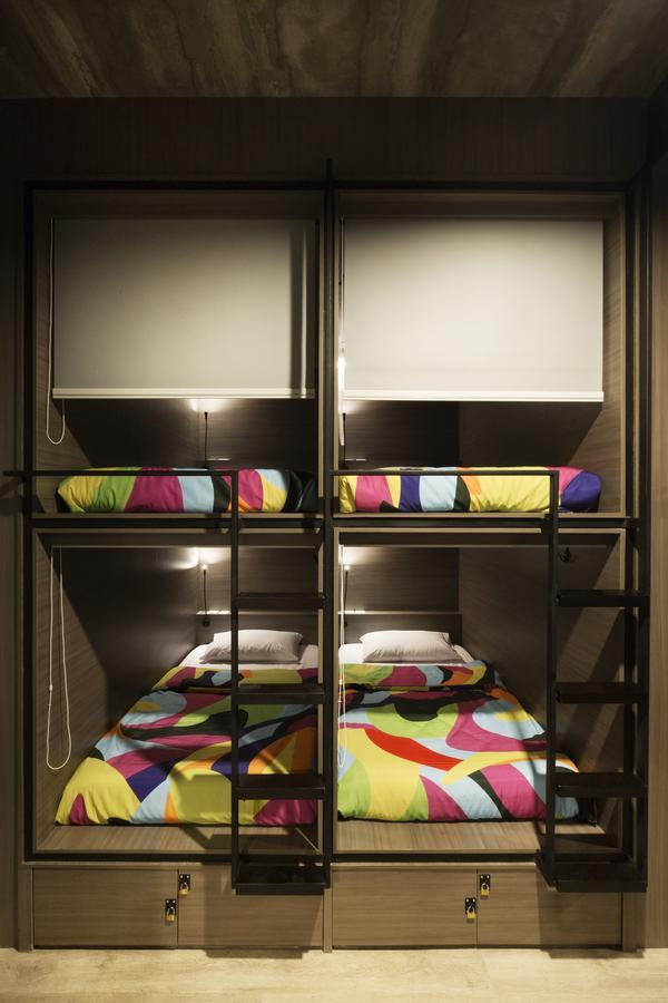 Nomad Hostel Kemang Джакарта Екстериор снимка