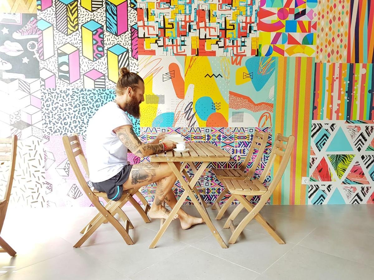 Nomad Hostel Kemang Джакарта Екстериор снимка