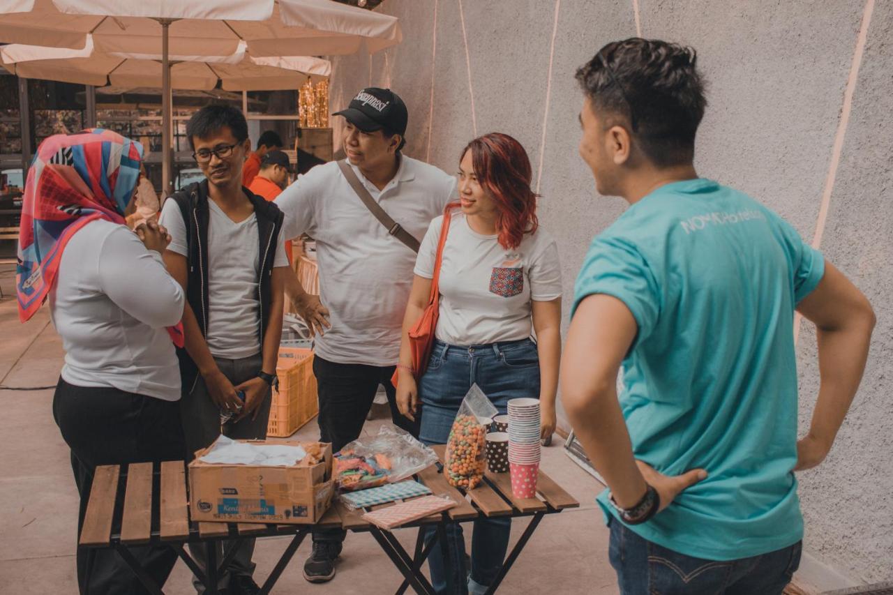 Nomad Hostel Kemang Джакарта Екстериор снимка