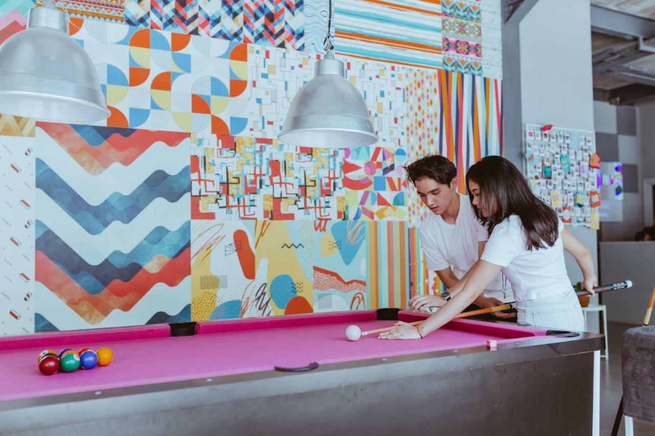Nomad Hostel Kemang Джакарта Екстериор снимка