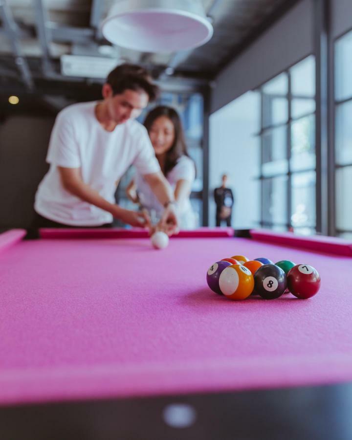 Nomad Hostel Kemang Джакарта Екстериор снимка